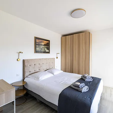 Apartman Elegance And Serenity With Terrace, View & A-c Cannes